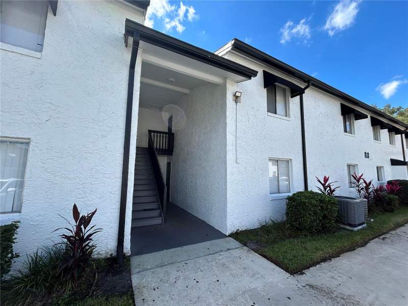 4401 S SEMORAN BOULEVARD #4 home for sale in Avalion