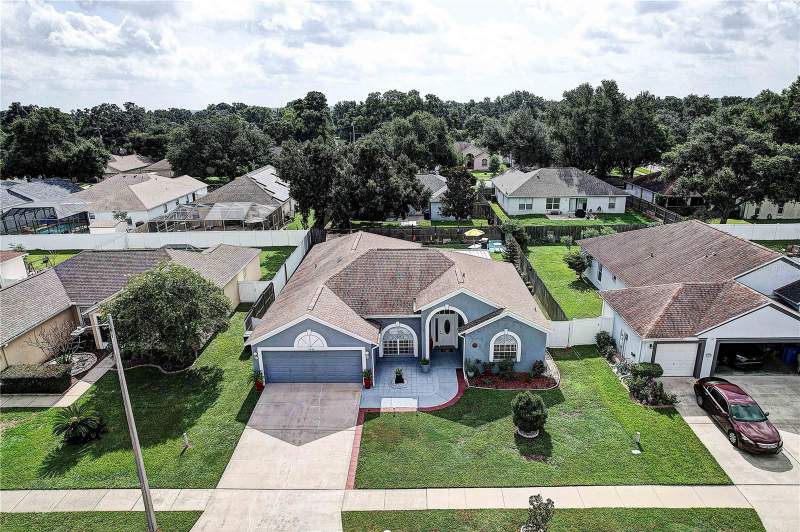 4 bedroom Single Family Residence at 2242 Towering Oaks Circle, Kingsway Oaks Unit 2, Seffner — photo 3