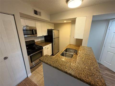 5128 Conroy Road #725, Orlando FL - photo 6 of 24