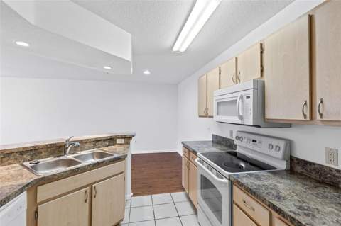 12602 Crest Springs Lane #1331, Orlando FL - photo 9 of 26