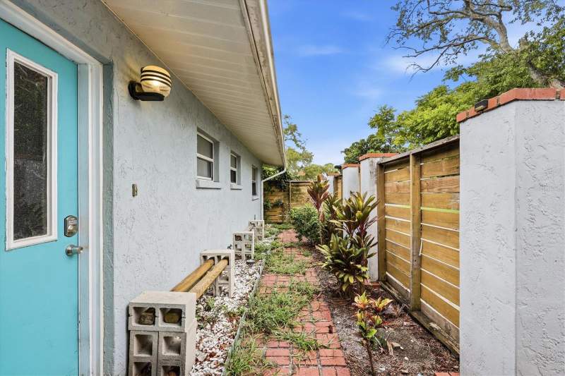 4 bedroom Single Family Residence at 3408 17th Avenue, Country Club Heights, Bradenton — photo 4