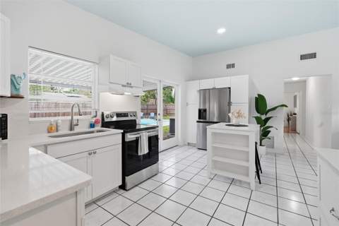 1702 NW 38th Drive, Gainesville FL - photo 13 of 33