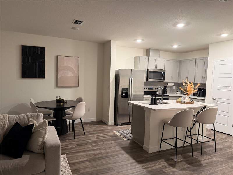 3 bedroom Townhouse at 258 Capulet Cove, Monterey North, Longwood — photo 5