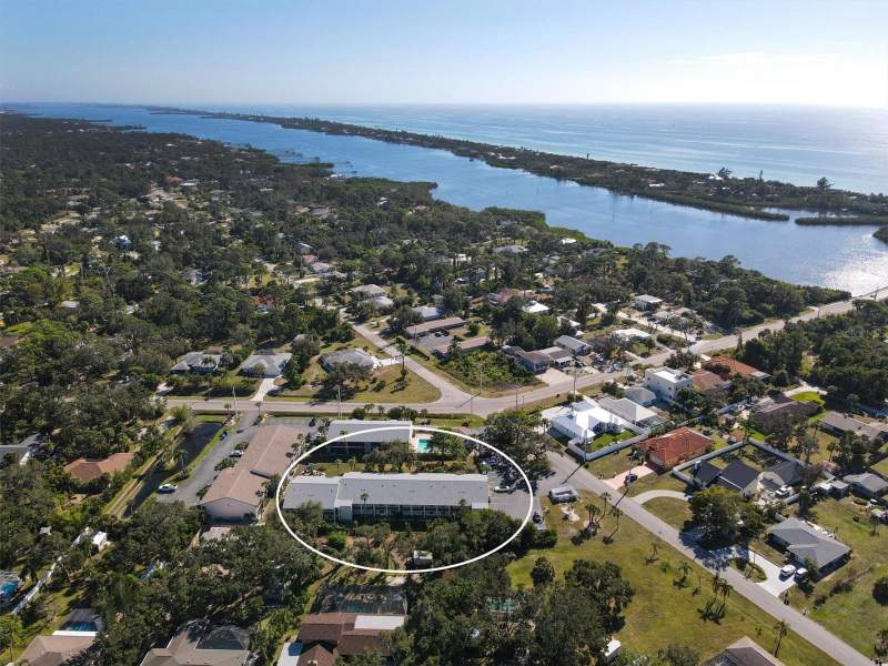 2 bedroom Condominium at 1730 Manasota Beach Road #105, Manasota Beach Grds III, Englewood — photo 2
