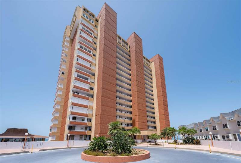 3 bedroom Condominium at 17940 Gulf Boulevard #18C, Redington Towers 3 Condo, Redington Shores — photo 2
