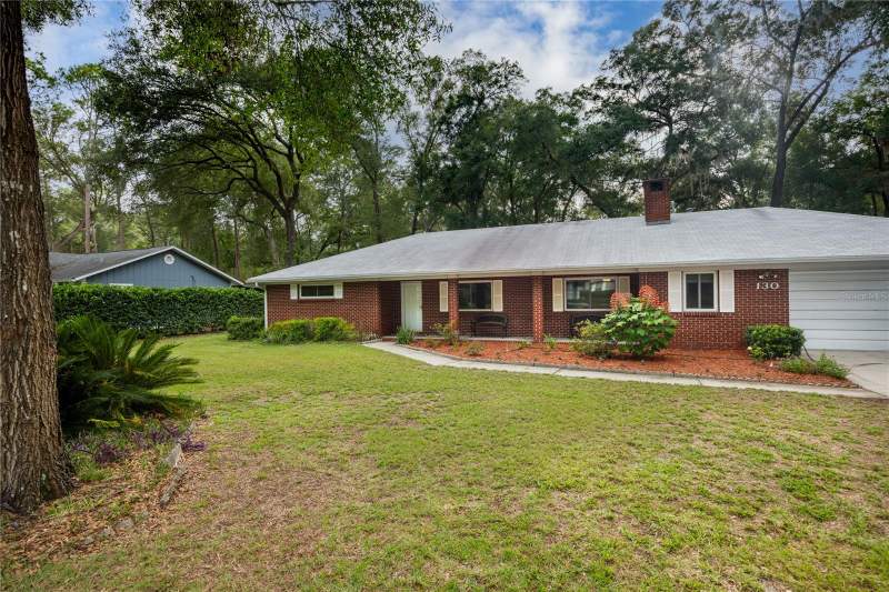 2 bedroom Single Family Residence at 130 SW 75th Terrace, Westchester Manor, Gainesville — photo 3