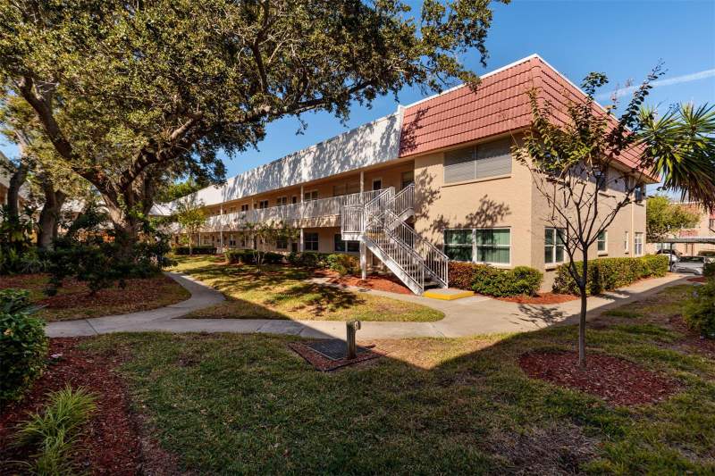 2 bedroom Condominium at 10036 63rd Avenue #17, Long Bayou, St Petersburg — photo 4