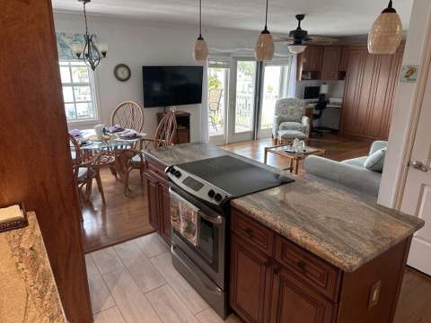4728 Beach #C, St Petersburg FL - photo 11 of 33
