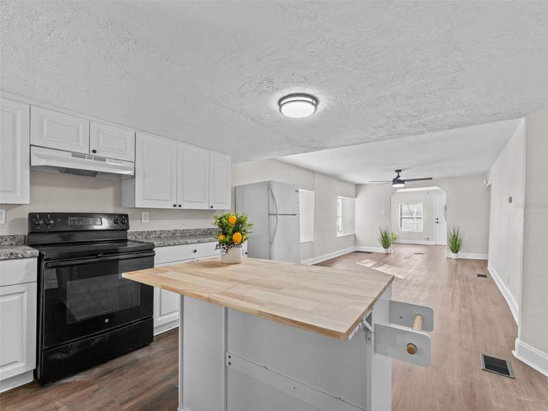 3 bedroom Single Family Residence at 3622 E Mohawk Avenue, Bellmont Heights, Tampa — photo 5