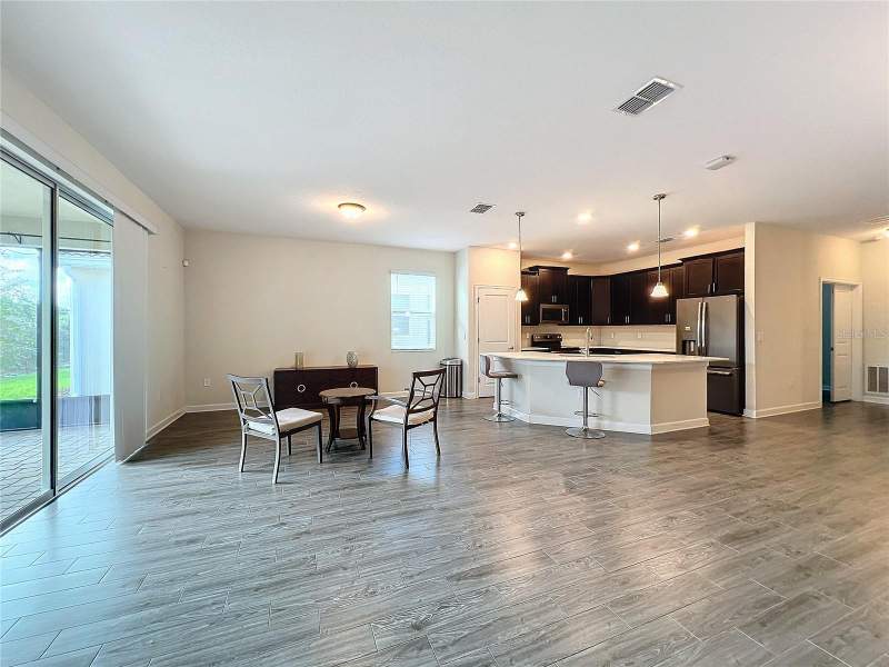 4 bedroom Single Family Residence at 1065 Blackwolf Run Rd, Stoneybrook South North Pcl-Ph, Davenport — photo 3