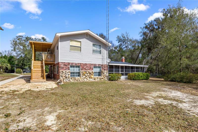 3 bedroom Single Family Residence at 17645 NE 61st Street Road, Magnolia Haven, Silver Springs — photo 2