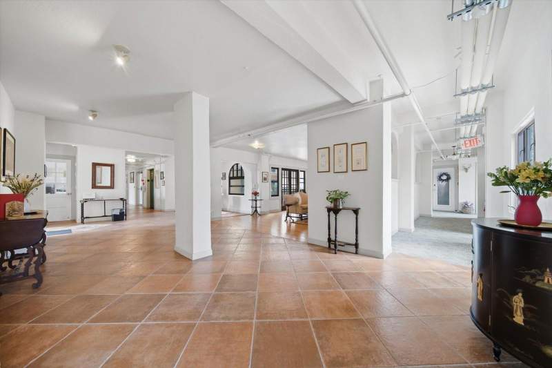 1 bedroom Condominium at 130 4TH AVENUE #305, FLORI DE LEON APTS CO-OP, ST PETERSBURG — photo 5