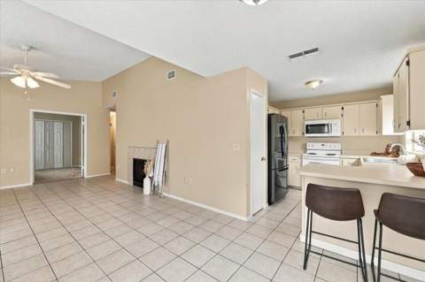 1432 Marigold Drive, Lakeland FL - photo 15 of 43