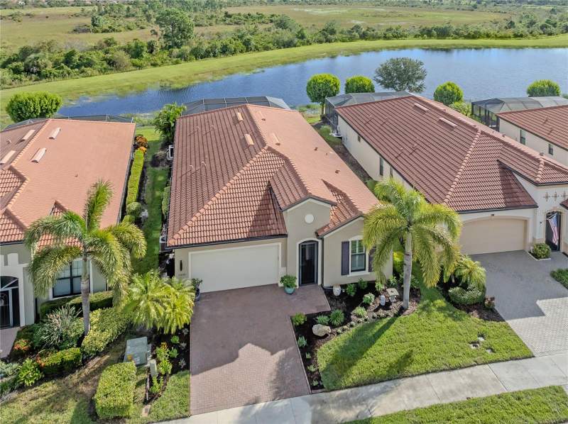 4 bedroom Single Family Residence at 10422 Medjool Drive, Sarasota National Ph 3, Venice — photo 2