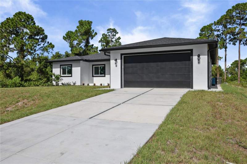 4 bedroom Single Family Residence at 828 Genoa Avenue, Lehigh Acres, Lehigh Acres — photo 3
