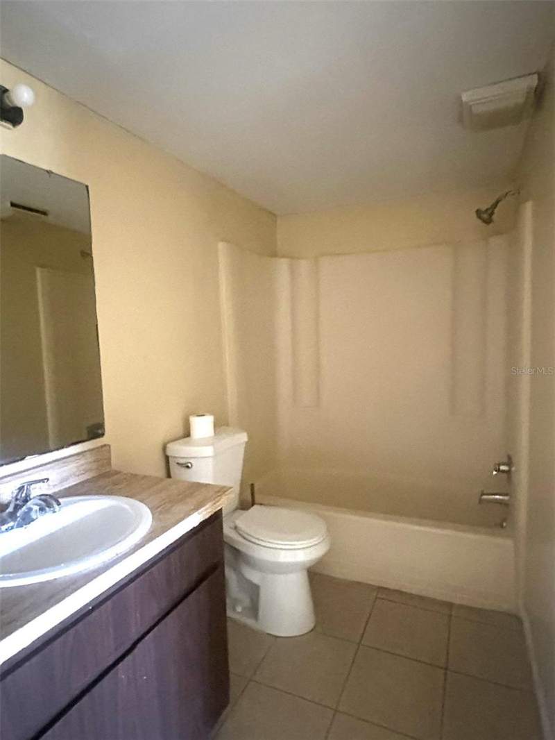 3 bedroom Townhouse at 12723 Lockey Lane, Azure Estates, Tampa — photo 4