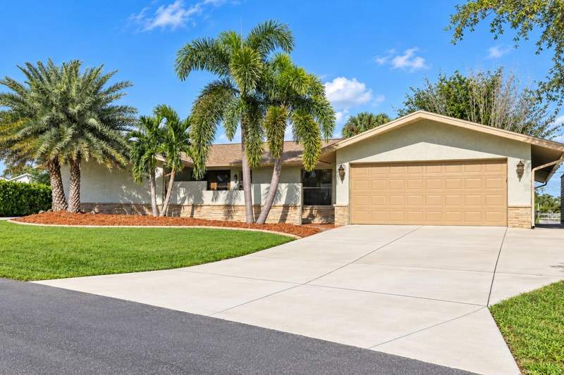 3 bedroom Single Family Residence at 4224 Bur Street, Port Charlotte Sec 092, Port Charlotte — photo 3
