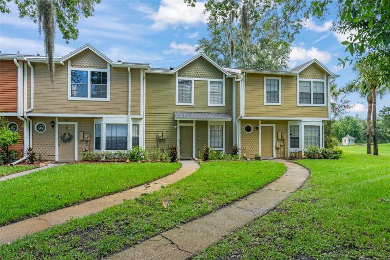 11715 WINDBOURNE COURT home for sale in Whisper Lakes