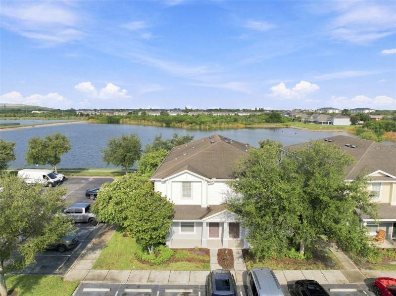 2 bedroom Townhouse at 4755 Somerset Hill Lane, Magnolia Park Northeast E, Riverview — photo 2