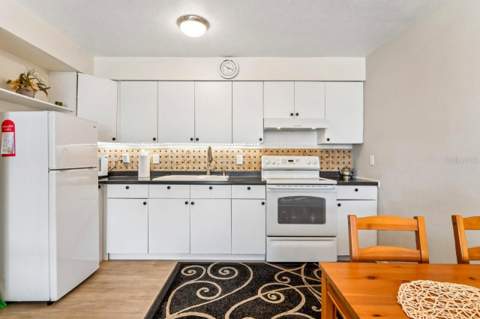 4363 Tahitian Gardens Circle #B, Holiday FL - photo 11 of 54