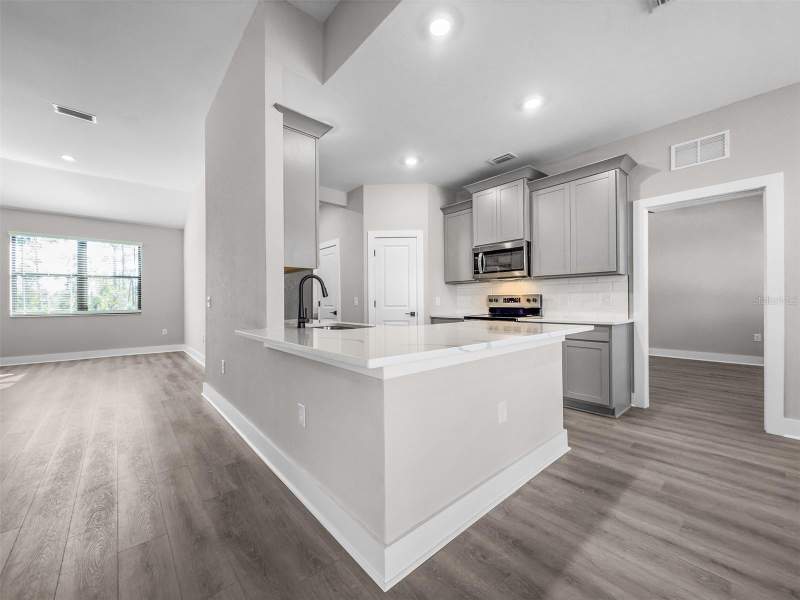 4 bedroom Single Family Residence at 2411 Gallagher Road, Lake Gallagher Sub, Dover — photo 4