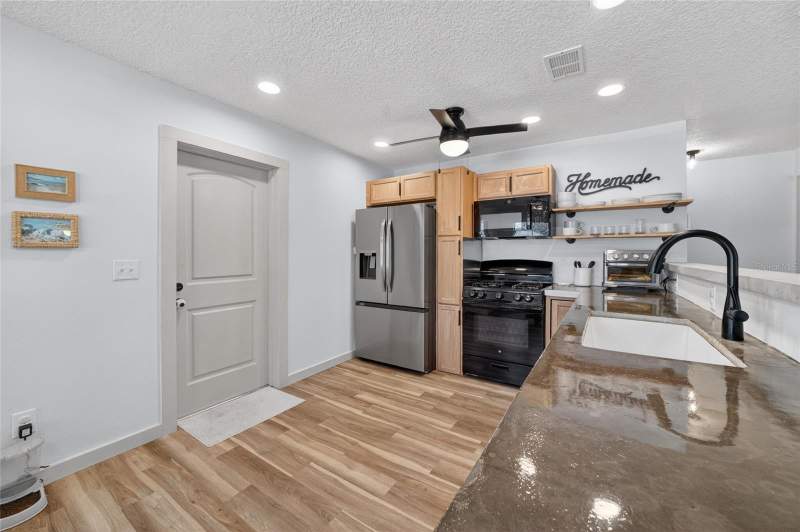 2 bedroom Single Family Residence at 529 E Gottsche Avenue, Eustis Ubeguilda Heights, Eustis — photo 5