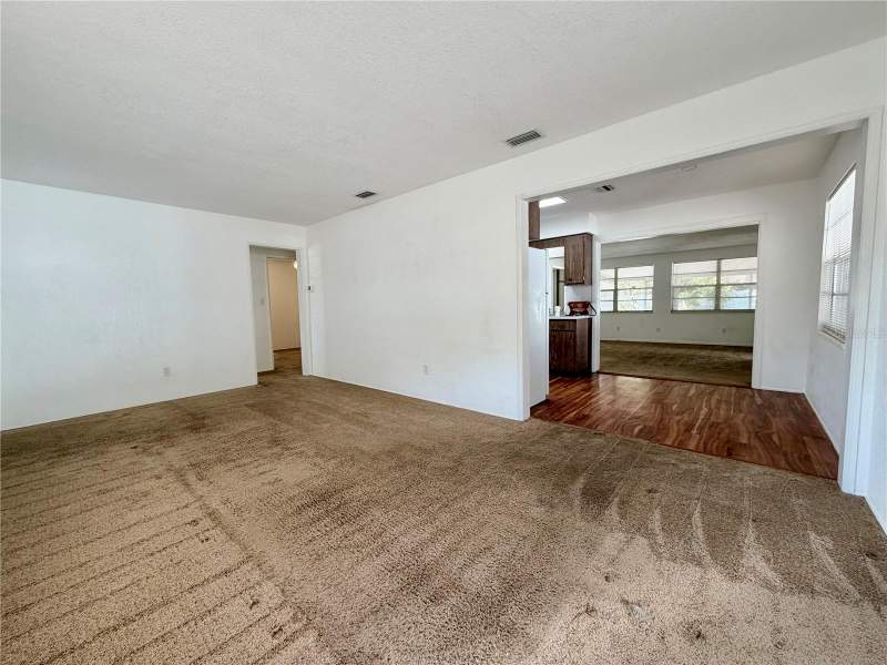 3 bedroom Single Family Residence at 110 S Corona Avenue, Sky Crest Unit 5, Clearwater — photo 2