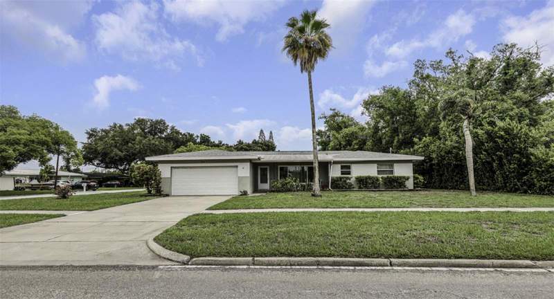 3 bedroom Single Family Residence at 2077 Druid Road, Druid Park, Clearwater — photo 4