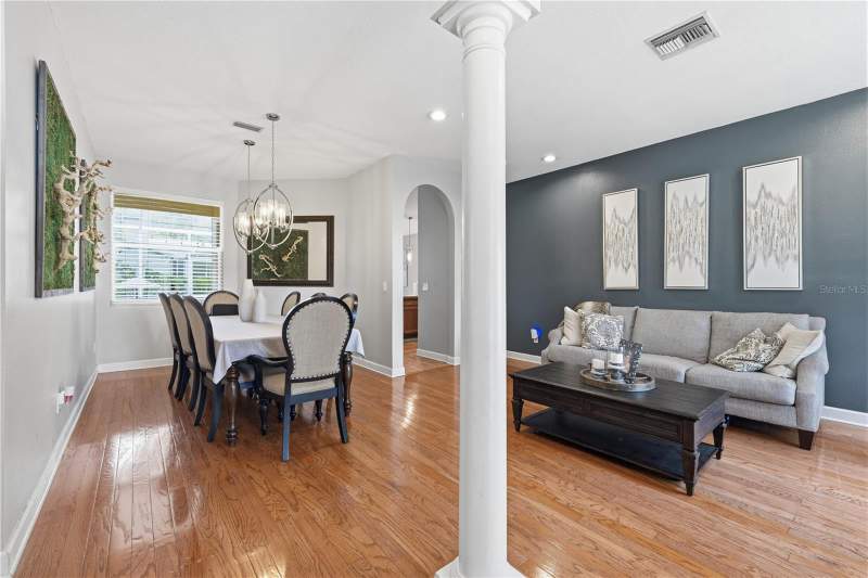 3 bedroom Single Family Residence at 9302 Heritage Oak Court, Hunters Green Prcl 18A Phas, Tampa — photo 2