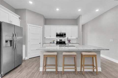 224 NE Jefferson Circle, St Petersburg FL - photo 14 of 58