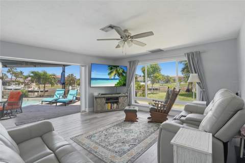 300 Delido Court, Punta Gorda FL - photo 12 of 36
