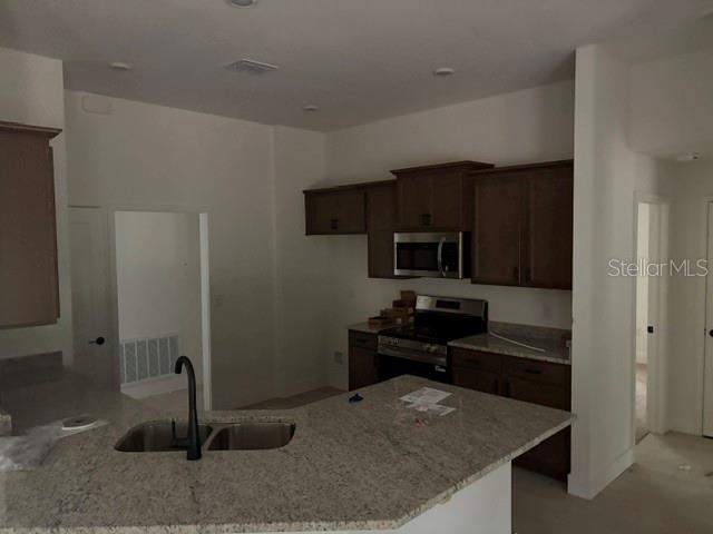 4 bedroom Single Family Residence at 13510 SW 64th Street Road, Rolling Hills Un 04, Ocala — photo 4