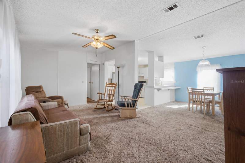 3 bedroom Manufactured Home at 34900 Happiness Way, South Hill Mobile Home Park, Zephyrhills — photo 3