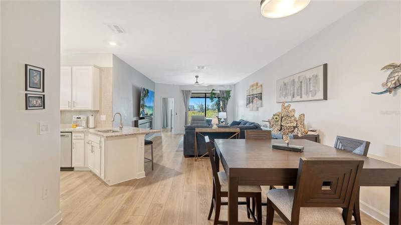 2 bedroom Villa at 15324 Sunny Day Drive, Lorraine Lakes Ph Iia, Bradenton — photo 4