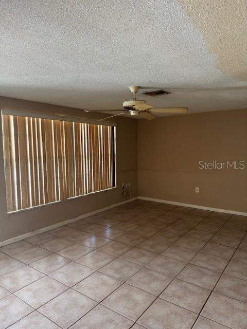 3 bedroom Single Family Residence at 8811 Goshen Lane, Embassy Hills, Port Richey — photo 2