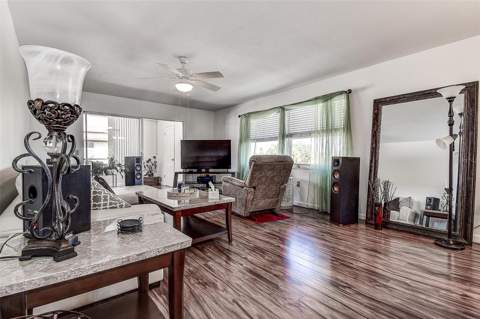 3010 59th Street #301, Gulfport FL - photo 13 of 36