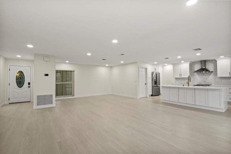 2 bedroom Condominium at 2703 Lancaster Drive, Lancaster I Condo, Sun City Center — photo 3