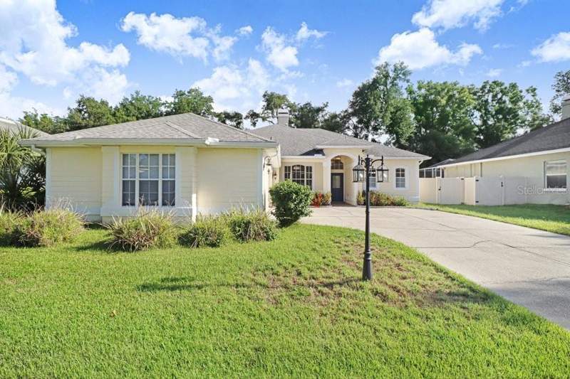4 bedroom Single Family Residence at 3029 Minuteman Lane, Bloomingdale Village Ph I Sub, Brandon — photo 3