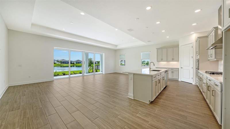 3 bedroom Single Family Residence at 4420 Water Landing Way, Canoe Creek Ph III, Parrish — photo 4