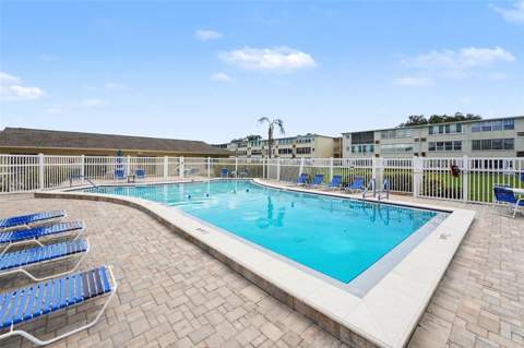 951 79th Avenue #Apt 322, St Petersburg FL - photo 24 of 36