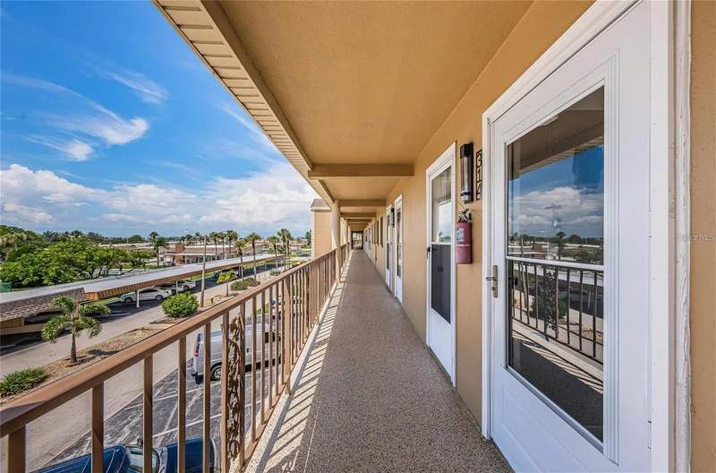 2 bedroom Condominium at 1 Boca Ciega Point Boulevard #314, Boca Ciega Point East, St Petersburg — photo 2