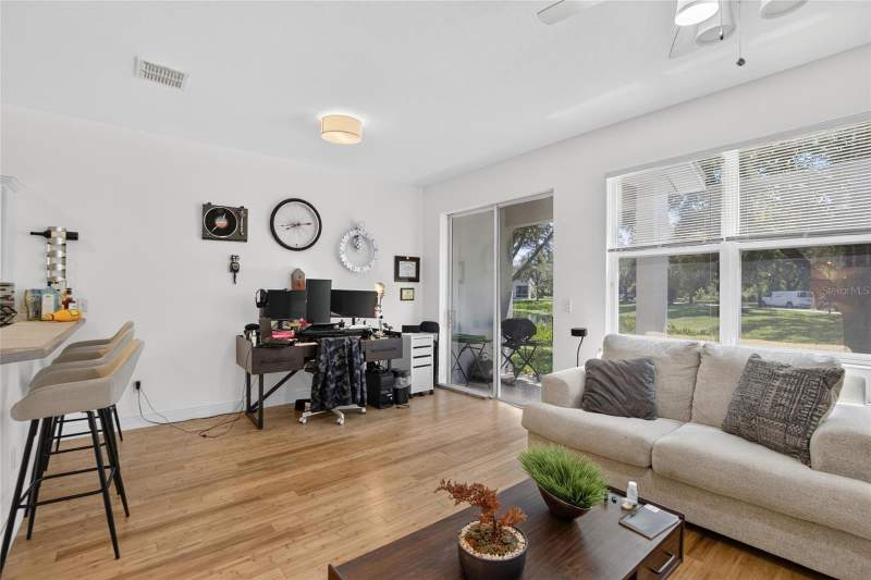 2 bedroom Townhouse at 19262 Stone Hedge Drive, Stonecreek Twnhms, Tampa — photo 5