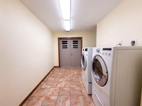 1818 Danbury Drive, Sun City Center FL - photo 21 of 30