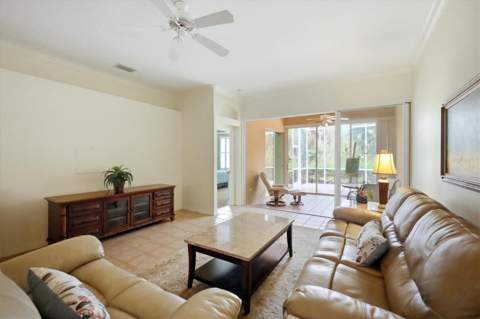 9413 Forest Hills Circle, Sarasota FL - photo 12 of 90