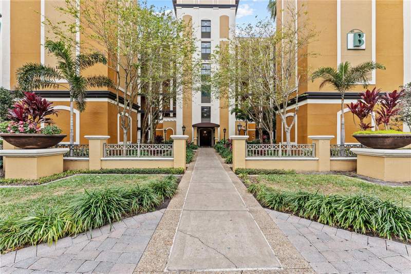12544 FLORIDAYS RESORT DRIVE home for sale in Floridays Orlando Residence Ph Iii