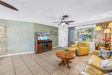 1350 Woodcrest Avenue, Clearwater FL - photo 6 of 6