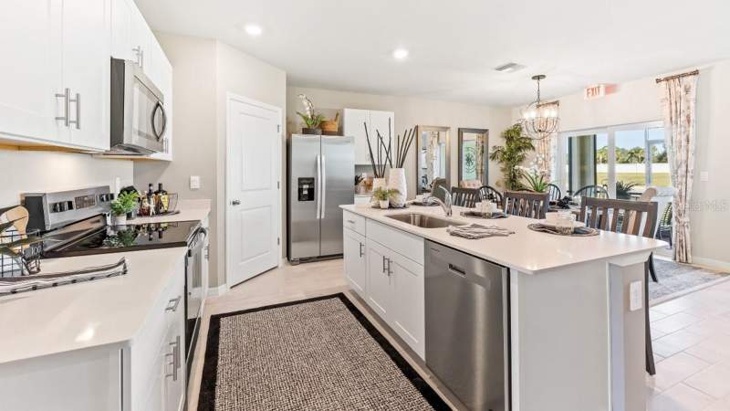 4 bedroom Single Family Residence at 1427 Mableton Drive, Cove At West Port, Port Charlotte — photo 5