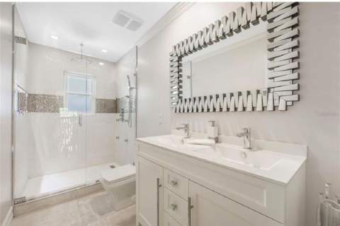 6527 Bayboro Court, Orlando FL - photo 13 of 37
