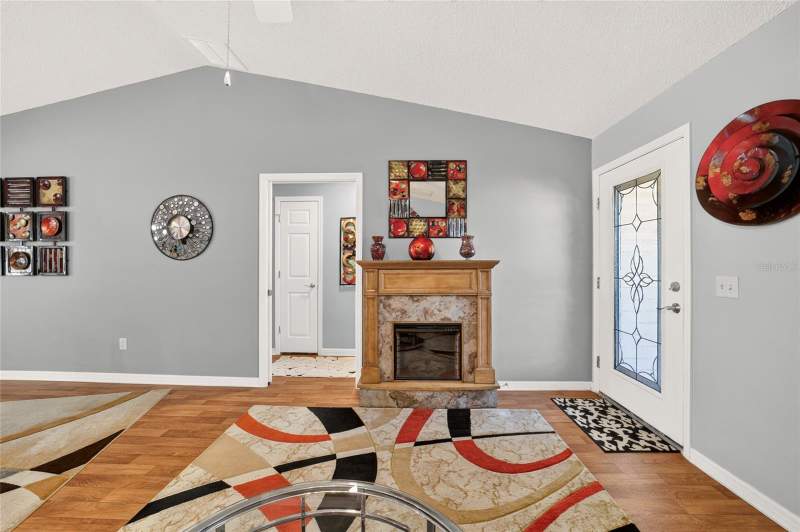 3 bedroom Single Family Residence at 1563 Hollyberry Place, Villages Of Sumter, The Villages — photo 5