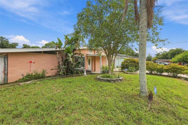 3 bedroom Single Family Residence at 1215 56th Avenue Drive, Polly Acres, Bradenton — photo 4